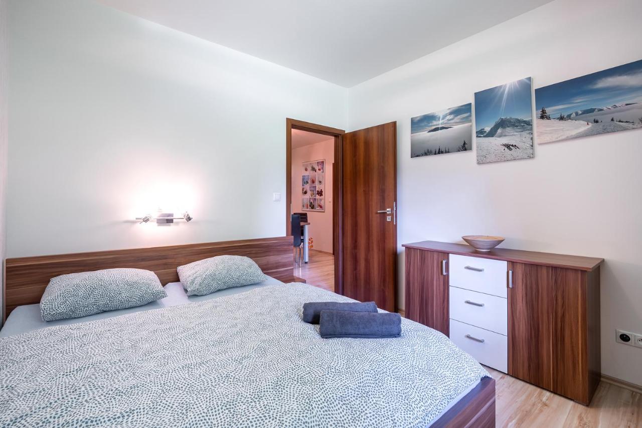 Apartment Emilka Tale-Wellness 5 Min-Balcony-Hiking-View Horna Lehota Ngoại thất bức ảnh